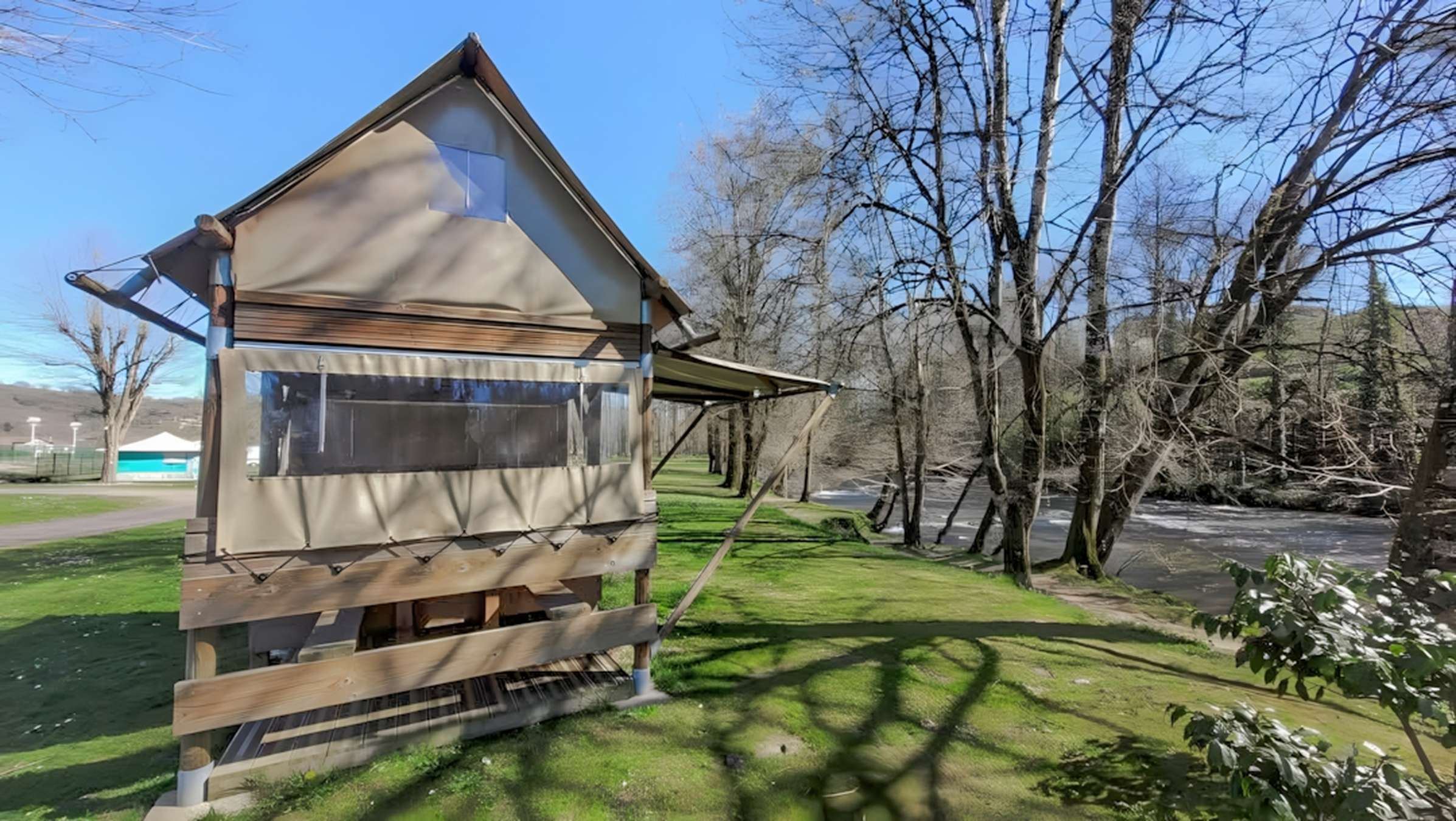 logements en location camping célé